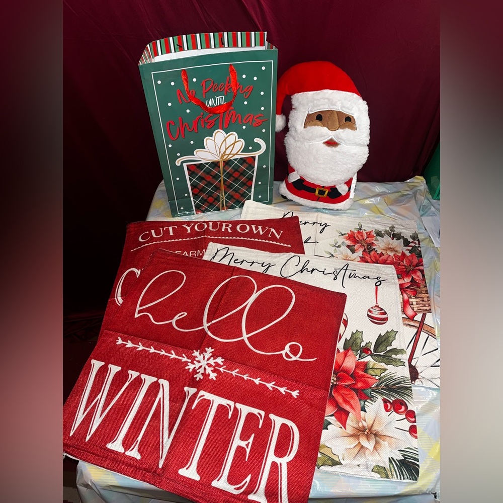 Stuffed Santa Bag 5 Pc bundle NWT